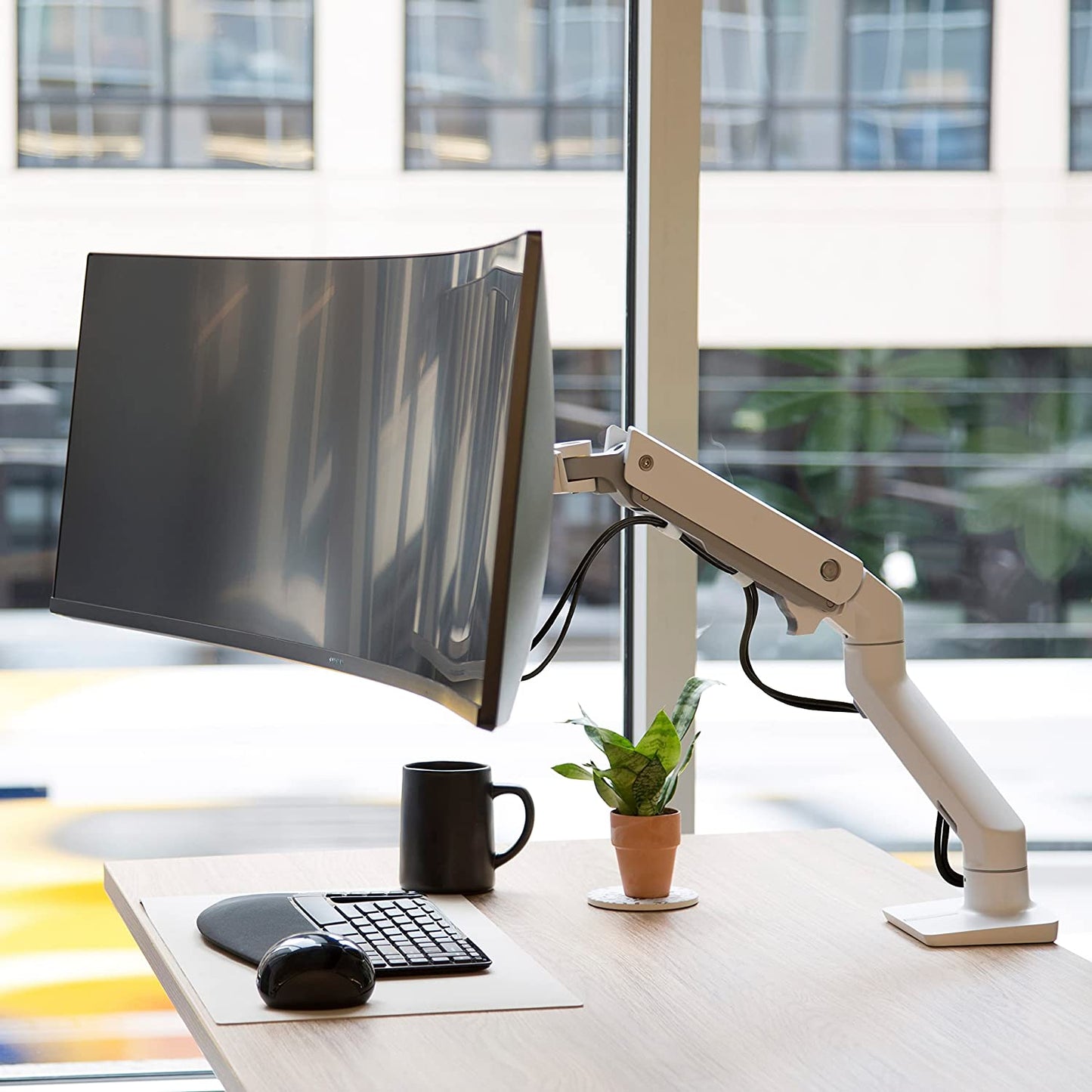 Ergotron – HX HD Premium Heavy Duty Gaming Monitor Arm, Single Monitor Desk Mount – for 1000R Curved Ultrawide Monitors up to 49 Inches, 28 to 42 Lbs, VESA 75X75Mm or 100X100Mm – HD Pivot, White