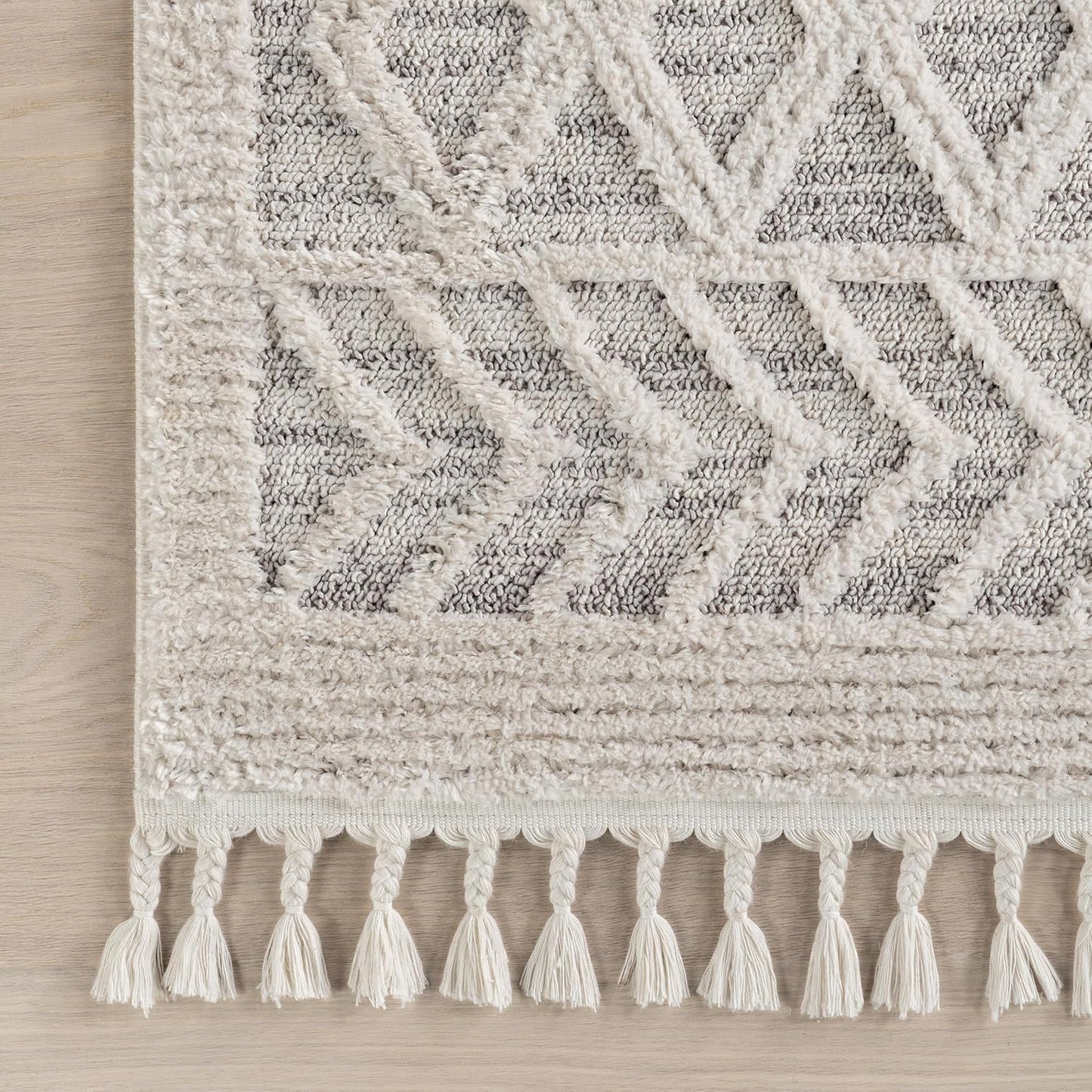 Ansley Light Grey Trellis Power Loomed Area Rug, 10' X 14'